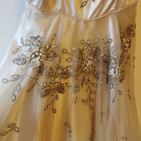 Wedding Bridesmaid Dress - Picture 3 of 4